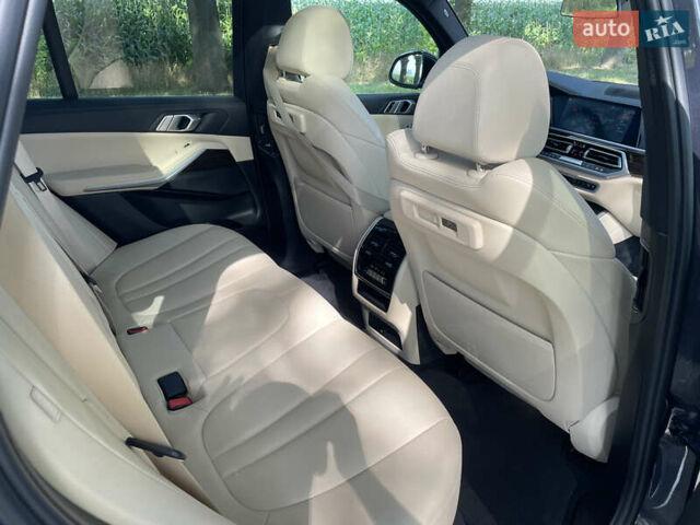 Серый БМВ Х5, объемом двигателя 3 л и пробегом 187 тыс. км за 38100 $, фото 18 на Automoto.ua