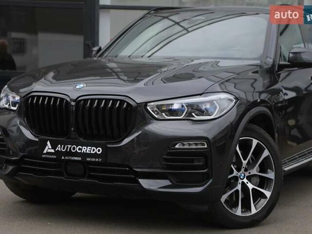 Серый БМВ Х5, объемом двигателя 3 л и пробегом 45 тыс. км за 62900 $, фото 4 на Automoto.ua