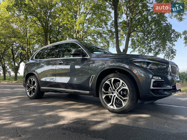 Серый БМВ Х5, объемом двигателя 3 л и пробегом 187 тыс. км за 38100 $, фото 5 на Automoto.ua