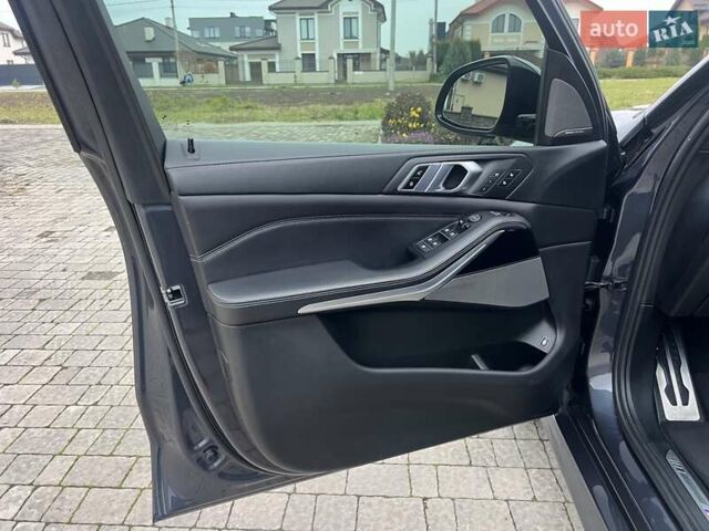 Серый БМВ Х5, объемом двигателя 3 л и пробегом 133 тыс. км за 58000 $, фото 62 на Automoto.ua