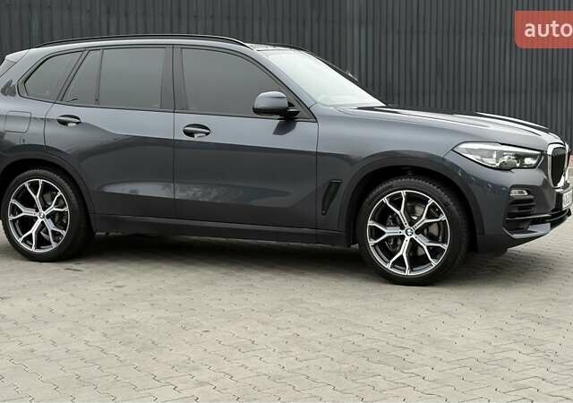 Серый БМВ Х5, объемом двигателя 2.99 л и пробегом 160 тыс. км за 59900 $, фото 10 на Automoto.ua