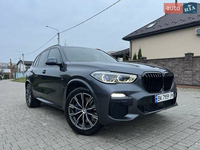 Серый БМВ Х5, объемом двигателя 3 л и пробегом 133 тыс. км за 58000 $, фото 84 на Automoto.ua