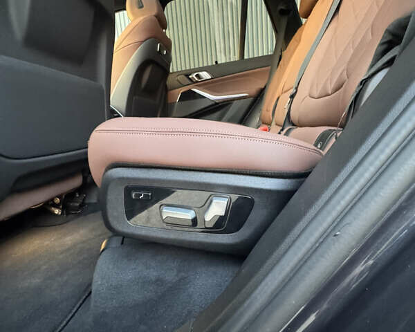 Сірий БМВ Х5, об'ємом двигуна 3 л та пробігом 63 тис. км за 57000 $, фото 44 на Automoto.ua