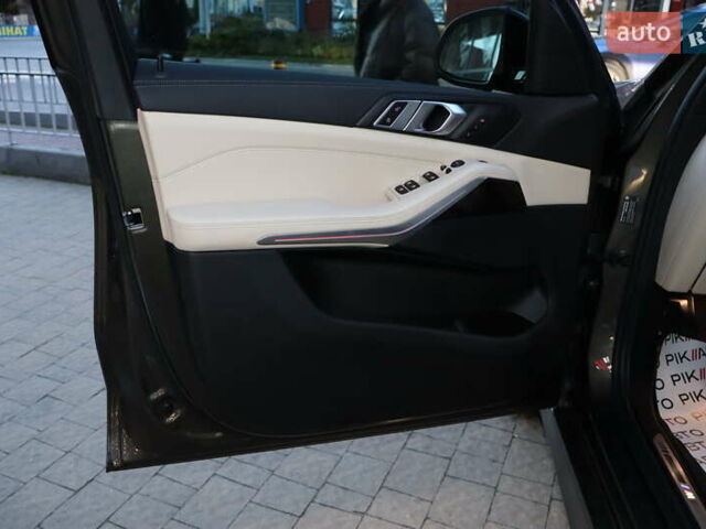 Серый БМВ Х5, объемом двигателя 3 л и пробегом 11 тыс. км за 58900 $, фото 11 на Automoto.ua