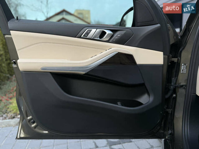 Серый БМВ Х5, объемом двигателя 3 л и пробегом 11 тыс. км за 59999 $, фото 25 на Automoto.ua