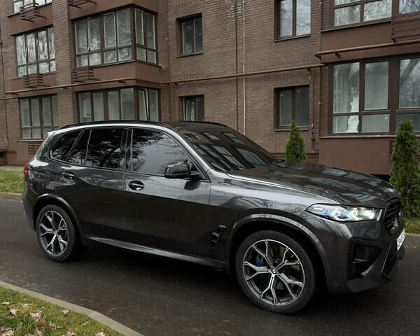 Серый БМВ Х5, объемом двигателя 3 л и пробегом 170 тыс. км за 42950 $, фото 2 на Automoto.ua