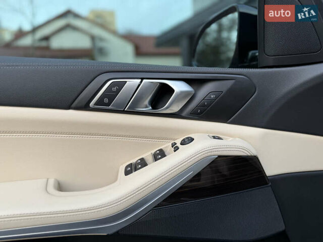 Серый БМВ Х5, объемом двигателя 3 л и пробегом 11 тыс. км за 59999 $, фото 27 на Automoto.ua