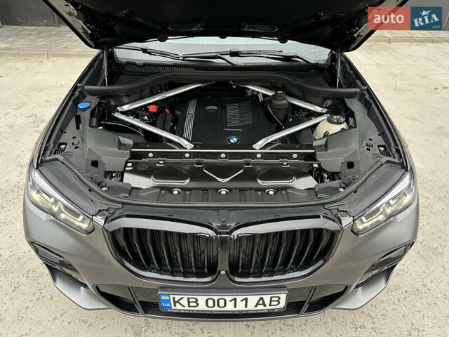 Серый БМВ Х5, объемом двигателя 3 л и пробегом 111 тыс. км за 66000 $, фото 19 на Automoto.ua