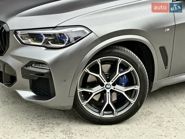 Серый БМВ Х5, объемом двигателя 3 л и пробегом 111 тыс. км за 66000 $, фото 13 на Automoto.ua
