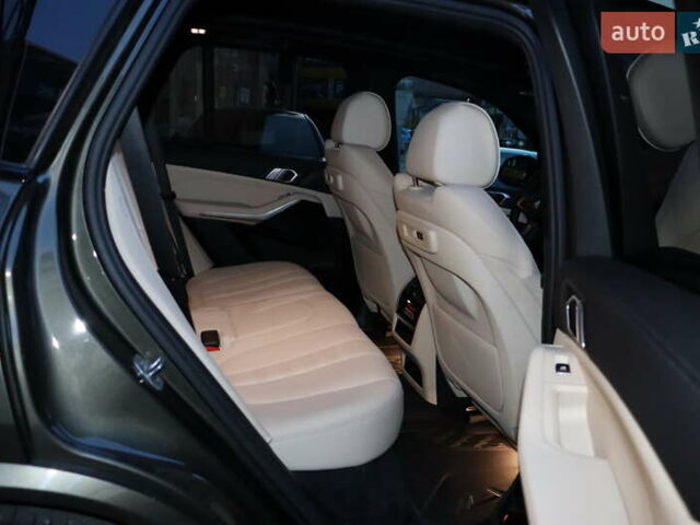 Серый БМВ Х5, объемом двигателя 3 л и пробегом 11 тыс. км за 58900 $, фото 45 на Automoto.ua