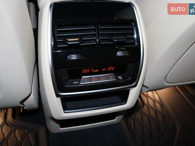 Серый БМВ Х5, объемом двигателя 3 л и пробегом 11 тыс. км за 58900 $, фото 40 на Automoto.ua