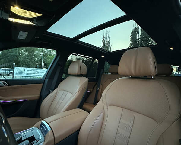 Серый БМВ Х5, объемом двигателя 3 л и пробегом 48 тыс. км за 64999 $, фото 24 на Automoto.ua