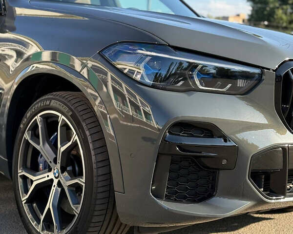 Серый БМВ Х5, объемом двигателя 4.39 л и пробегом 91 тыс. км за 76000 $, фото 2 на Automoto.ua