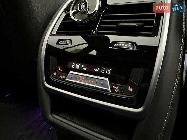 Серый БМВ Х5, объемом двигателя 3 л и пробегом 111 тыс. км за 66000 $, фото 42 на Automoto.ua