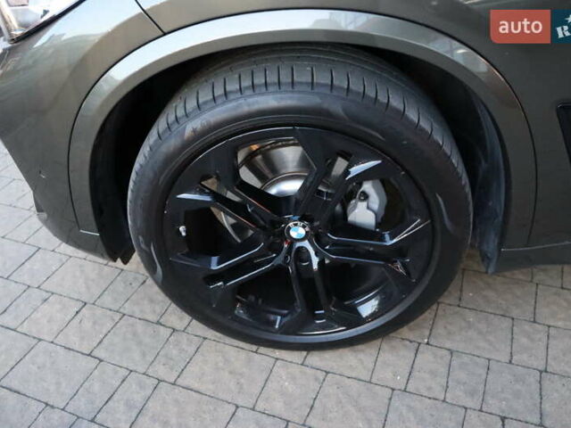 Серый БМВ Х5, объемом двигателя 3 л и пробегом 11 тыс. км за 58900 $, фото 4 на Automoto.ua
