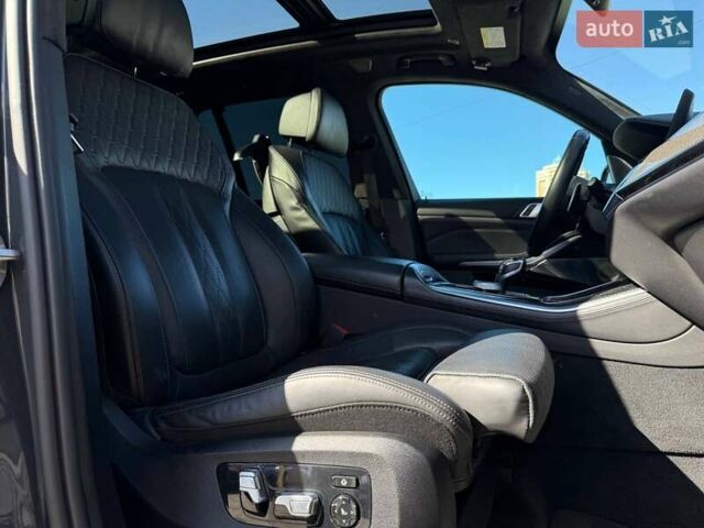 Серый БМВ Х5, объемом двигателя 4.39 л и пробегом 106 тыс. км за 61990 $, фото 11 на Automoto.ua