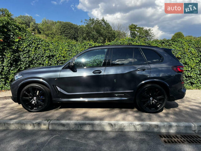 Серый БМВ Х5, объемом двигателя 3 л и пробегом 54 тыс. км за 81500 $, фото 2 на Automoto.ua