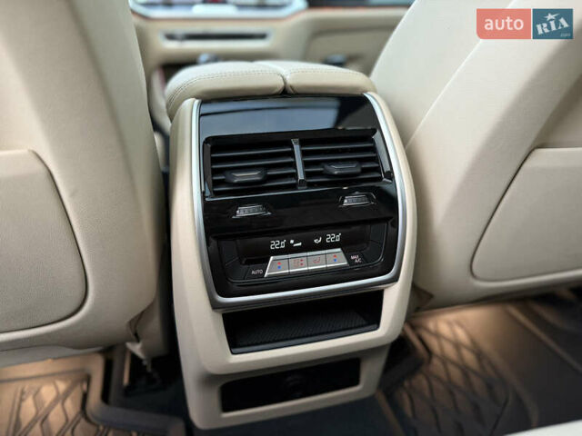 Серый БМВ Х5, объемом двигателя 3 л и пробегом 11 тыс. км за 59999 $, фото 58 на Automoto.ua