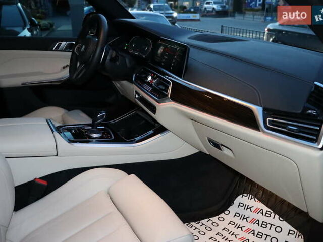 Серый БМВ Х5, объемом двигателя 3 л и пробегом 11 тыс. км за 58900 $, фото 49 на Automoto.ua