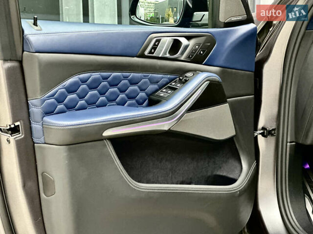 Серый БМВ Х5, объемом двигателя 3 л и пробегом 111 тыс. км за 66000 $, фото 29 на Automoto.ua