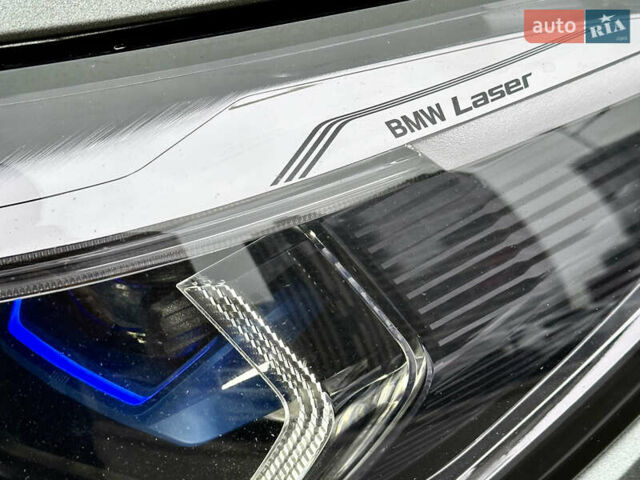 Серый БМВ Х5, объемом двигателя 3 л и пробегом 111 тыс. км за 66000 $, фото 2 на Automoto.ua