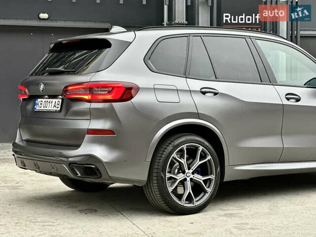 Серый БМВ Х5, объемом двигателя 3 л и пробегом 111 тыс. км за 66000 $, фото 10 на Automoto.ua