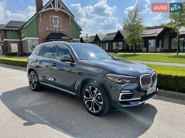 Серый БМВ Х5, объемом двигателя 3 л и пробегом 13 тыс. км за 73700 $, фото 3 на Automoto.ua