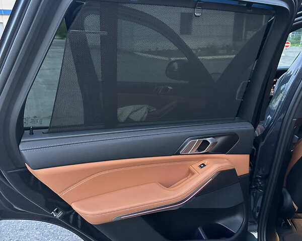 Серый БМВ Х5, объемом двигателя 3 л и пробегом 48 тыс. км за 64999 $, фото 31 на Automoto.ua