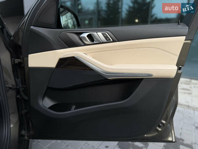 Серый БМВ Х5, объемом двигателя 3 л и пробегом 11 тыс. км за 59999 $, фото 66 на Automoto.ua