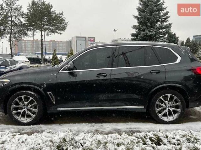 Серый БМВ Х5, объемом двигателя 3 л и пробегом 28 тыс. км за 64600 $, фото 3 на Automoto.ua