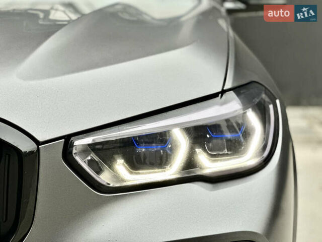 Серый БМВ Х5, объемом двигателя 3 л и пробегом 111 тыс. км за 66000 $, фото 16 на Automoto.ua