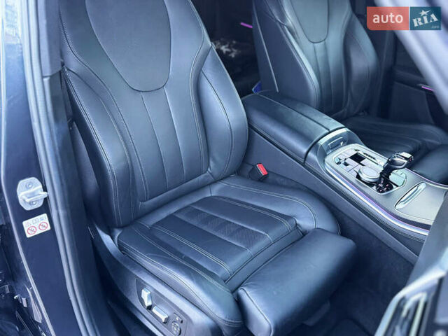 Серый БМВ Х5, объемом двигателя 2.99 л и пробегом 66 тыс. км за 73000 $, фото 31 на Automoto.ua