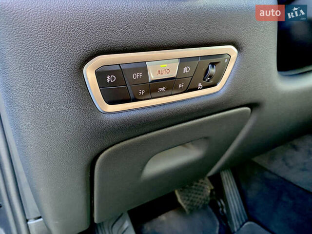 Серый БМВ Х5, объемом двигателя 3 л и пробегом 40 тыс. км за 69000 $, фото 11 на Automoto.ua