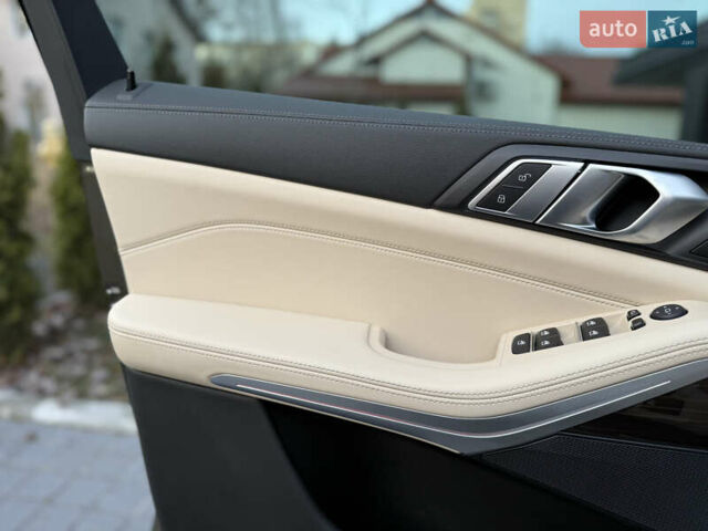 Серый БМВ Х5, объемом двигателя 3 л и пробегом 11 тыс. км за 59999 $, фото 26 на Automoto.ua