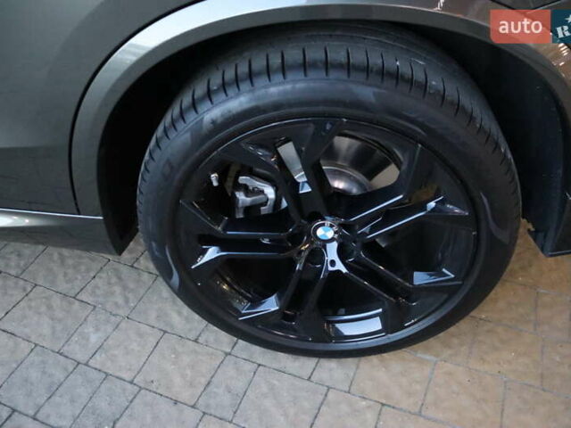 Серый БМВ Х5, объемом двигателя 3 л и пробегом 11 тыс. км за 58900 $, фото 3 на Automoto.ua