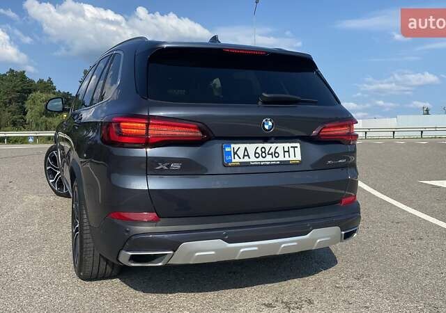 Серый БМВ Х5, объемом двигателя 3 л и пробегом 13 тыс. км за 73700 $, фото 39 на Automoto.ua