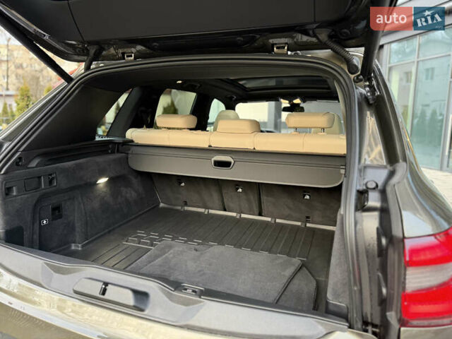 Серый БМВ Х5, объемом двигателя 3 л и пробегом 11 тыс. км за 59999 $, фото 61 на Automoto.ua