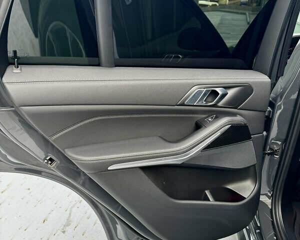 Сірий БМВ Х5, об'ємом двигуна 2.99 л та пробігом 38 тис. км за 89999 $, фото 33 на Automoto.ua