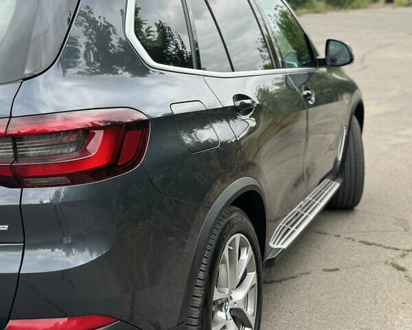 Серый БМВ Х5, объемом двигателя 3 л и пробегом 31 тыс. км за 79000 $, фото 26 на Automoto.ua