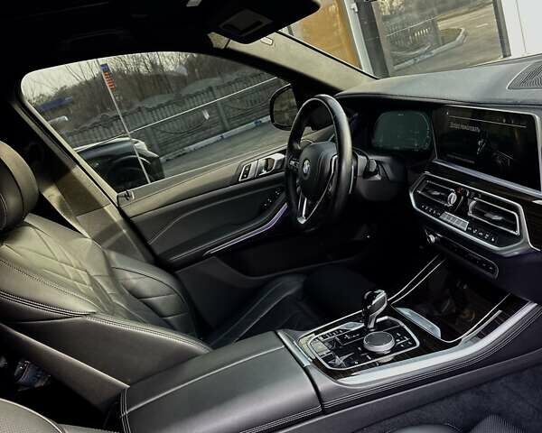 Серый БМВ Х5, объемом двигателя 3 л и пробегом 55 тыс. км за 59800 $, фото 21 на Automoto.ua