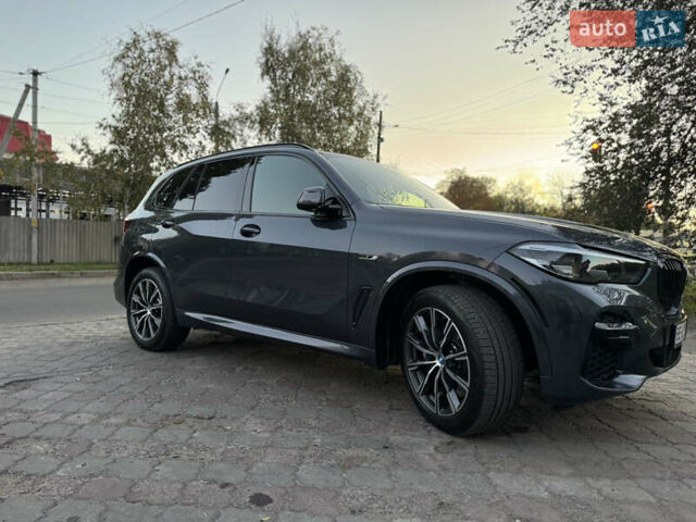 Серый БМВ Х5, объемом двигателя 3 л и пробегом 31 тыс. км за 79000 $, фото 17 на Automoto.ua