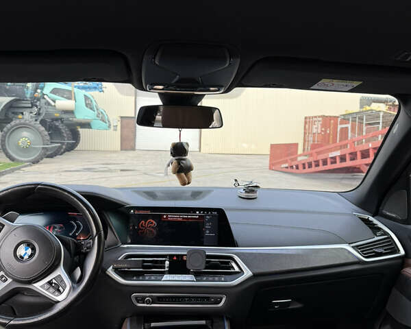 Сірий БМВ Х5, об'ємом двигуна 2.99 л та пробігом 168 тис. км за 60000 $, фото 4 на Automoto.ua