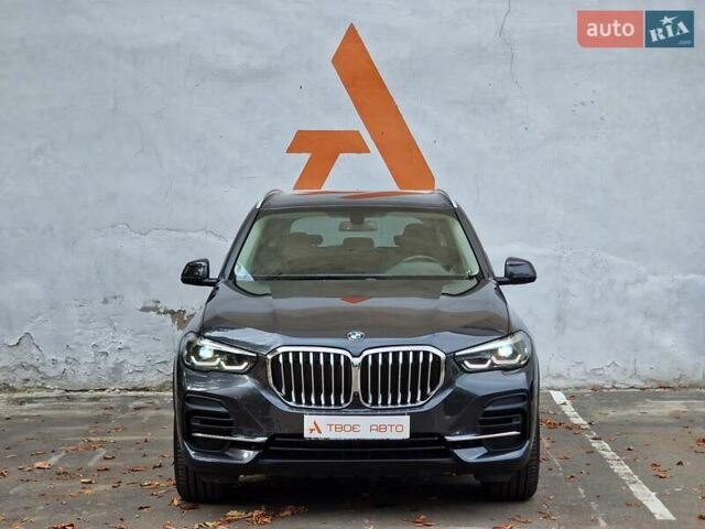 Серый БМВ Х5, объемом двигателя 2.99 л и пробегом 35 тыс. км за 74990 $, фото 1 на Automoto.ua