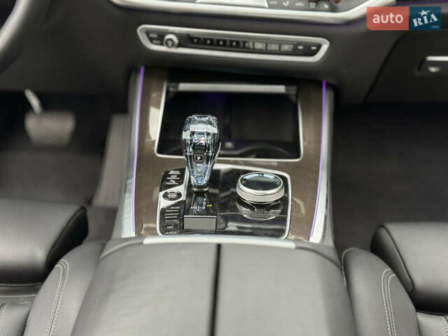 Серый БМВ Х5, объемом двигателя 3 л и пробегом 67 тыс. км за 62700 $, фото 35 на Automoto.ua