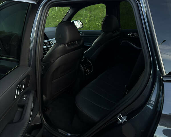 Серый БМВ Х5, объемом двигателя 3 л и пробегом 76 тыс. км за 66500 $, фото 14 на Automoto.ua