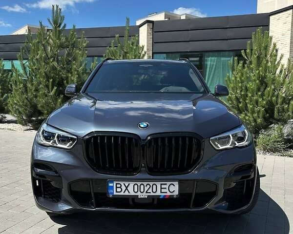 Серый БМВ Х5, объемом двигателя 4.39 л и пробегом 28 тыс. км за 75900 $, фото 4 на Automoto.ua