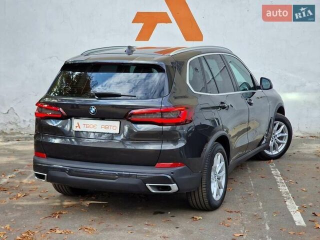 Серый БМВ Х5, объемом двигателя 2.99 л и пробегом 35 тыс. км за 74990 $, фото 32 на Automoto.ua