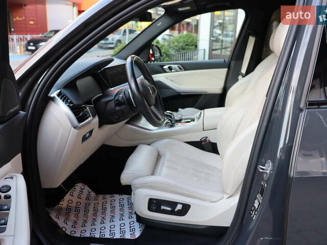 Сірий БМВ Х5, об'ємом двигуна 3 л та пробігом 70 тис. км за 75900 $, фото 16 на Automoto.ua