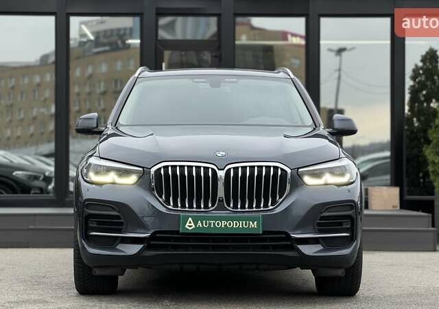 Серый БМВ Х5, объемом двигателя 2.99 л и пробегом 108 тыс. км за 69700 $, фото 1 на Automoto.ua