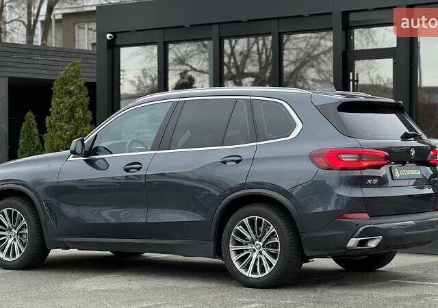 Серый БМВ Х5, объемом двигателя 2.99 л и пробегом 108 тыс. км за 69700 $, фото 4 на Automoto.ua